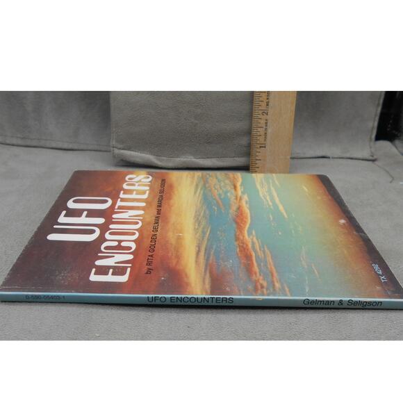 UFO Encounters Rita Golden Gelman & Marcia Seligson 1978 Scholastic Books - Picture 7 of 7